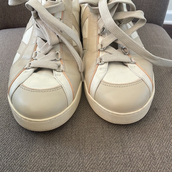 Louis Vuitton Beige X Ivory Rennes Sneaker - Picture 6 of 10